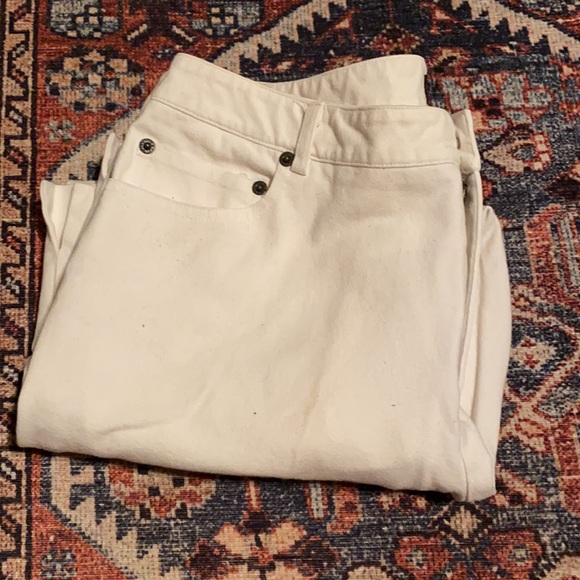 White Jean capris - Picture 4 of 4